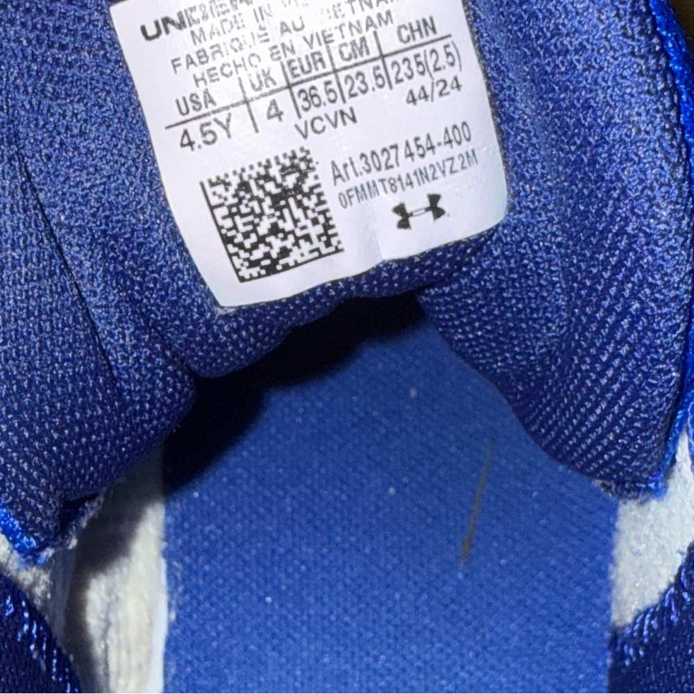 Under Armour Kids' Blue and White Cleats 4.5 Pre-Owned - Picture 5 of 5